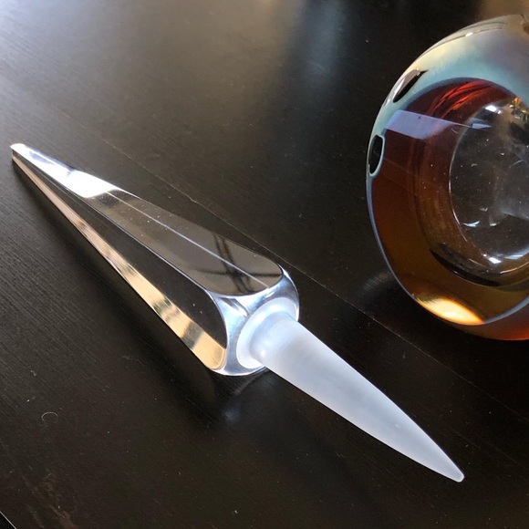 ***SOLD!!!**** Zweifel one of a kind glass perfume bottle  falling heart design. - Picture 6 of 12